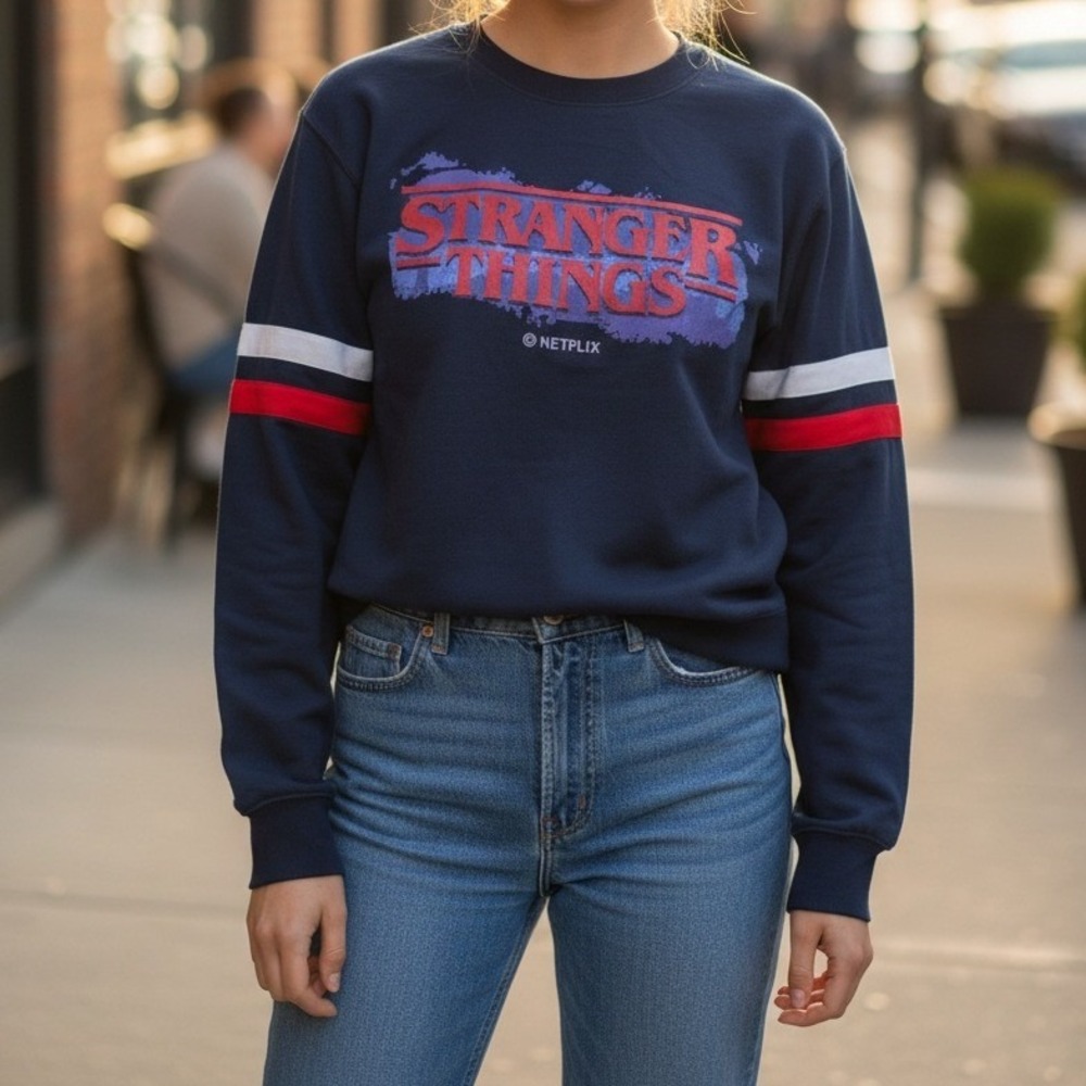 Stranger Things Netflix Navy Blue Crewneck Teen‎ Sweatshirt Striped Sleeves XL